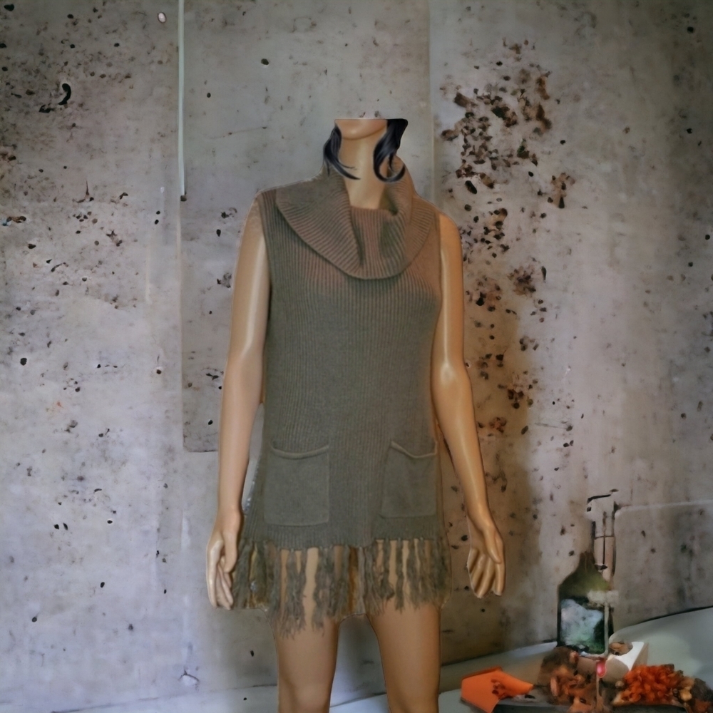 C. Luce Cute Tunic - Picture 3 of 8
